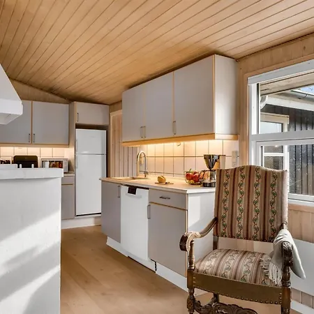 Ruse - 600m From The Sea By Interhome